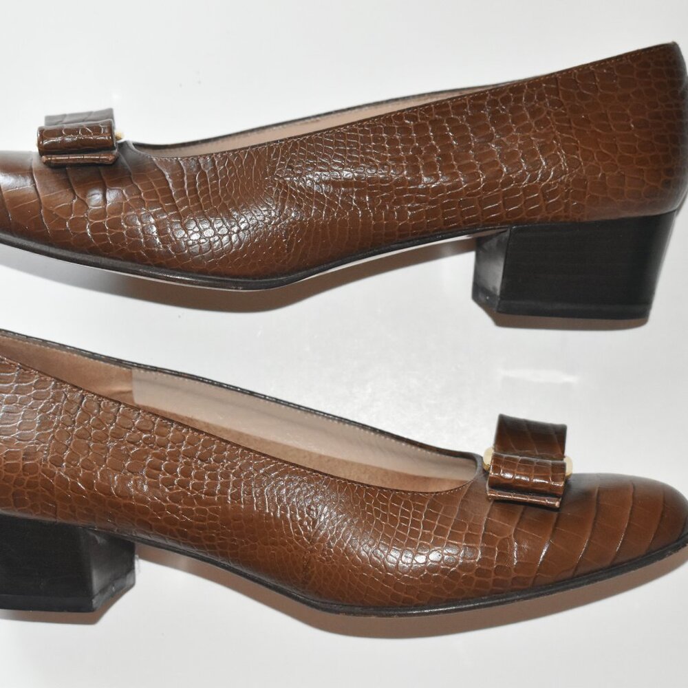 Salvatore Ferragamo Brown patent flats US 7 - Picture 3 of 6